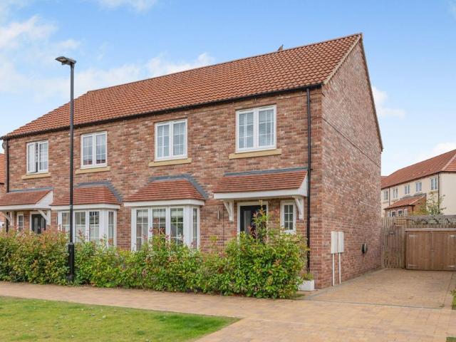4 bedroom semi detached house for sale