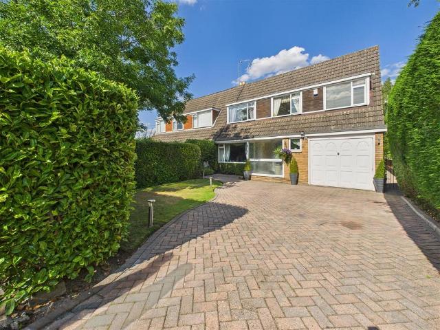 4 bedroom semi detached house for sale