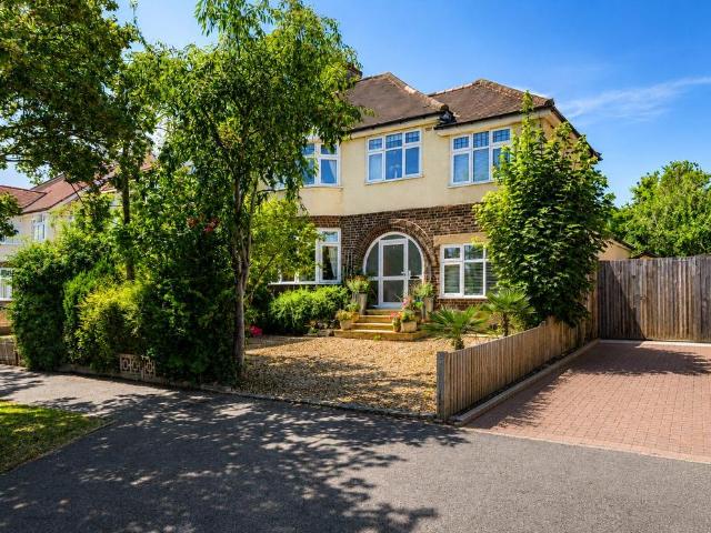 4 bedroom semi detached house for sale