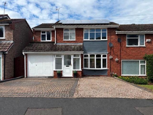 4 bedroom semi detached house for sale