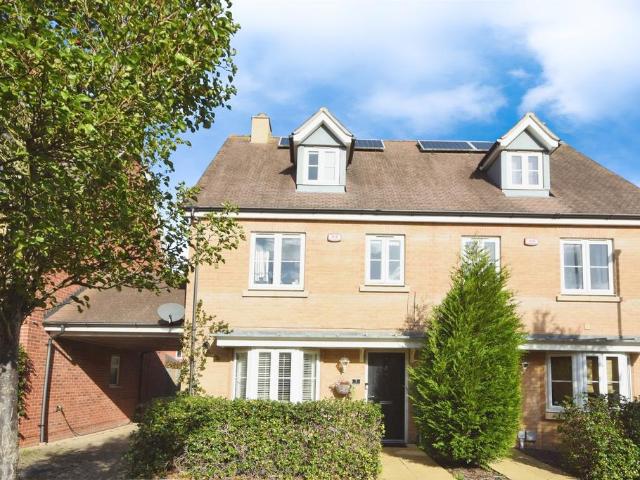 4 bedroom semi detached house for sale