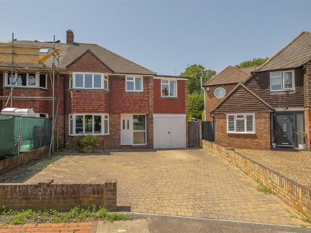 4 bedroom semi detached house for sale