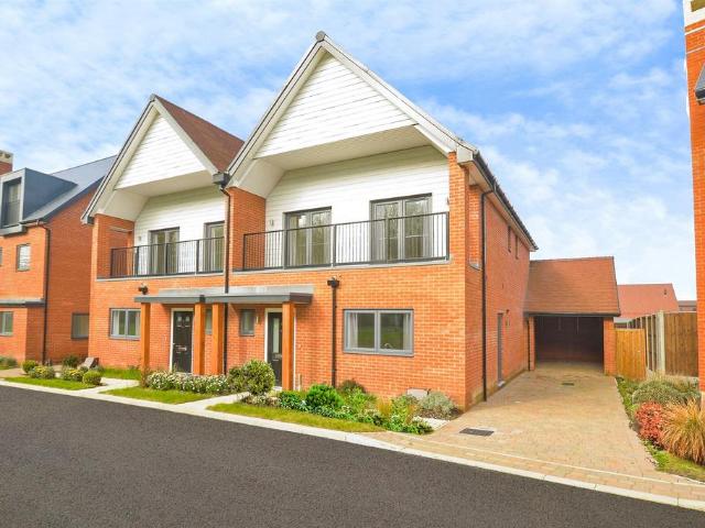4 bedroom semi detached house for sale