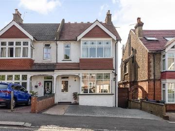 4 bedroom semi detached house for sale