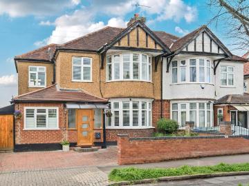 4 bedroom semi detached house for sale