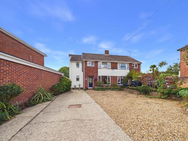 4 bedroom semi detached house for sale