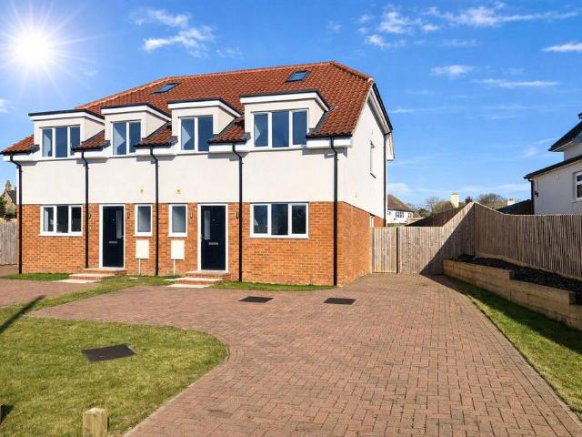 4 bedroom semi detached house for sale