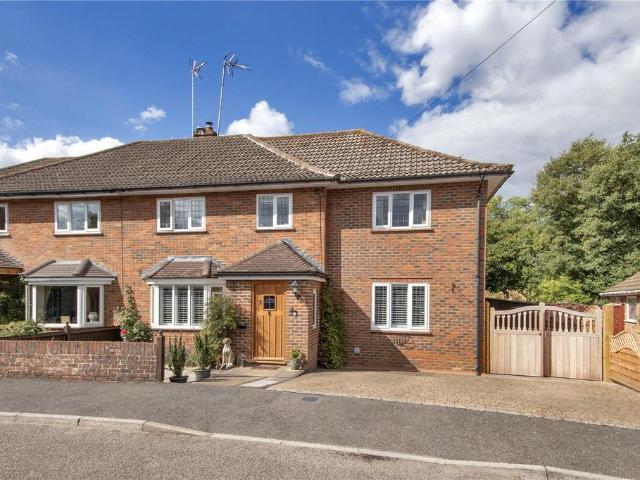 4 bedroom semi detached house for sale