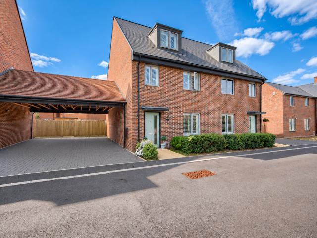 4 bedroom semi detached house for sale
