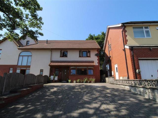 4 bedroom semi detached house for sale