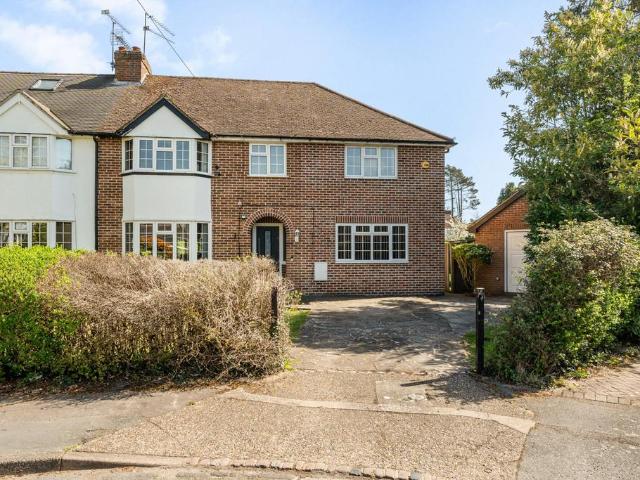 4 bedroom semi detached house for sale