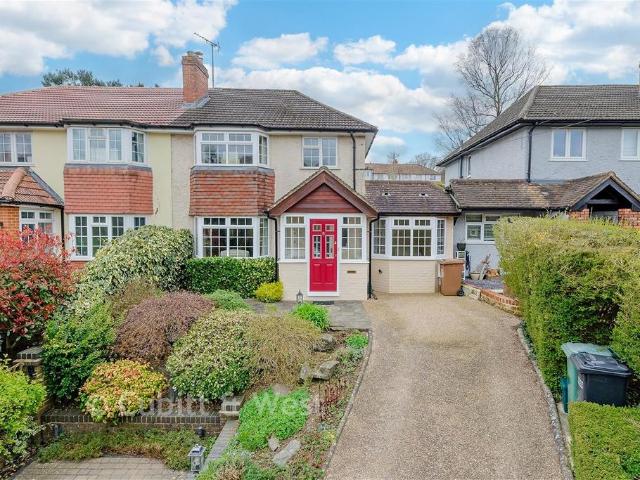 4 bedroom semi detached house for sale