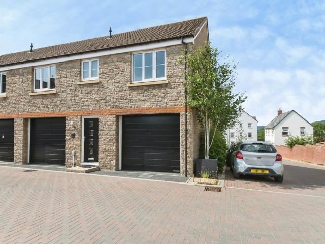 4 bedroom semi detached house for sale