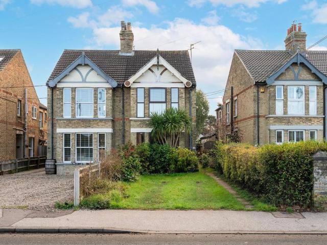 4 bedroom semi detached house for sale