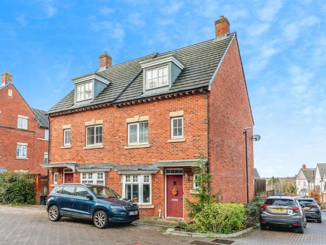 4 bedroom semi detached house for sale