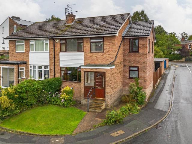 4 bedroom semi detached house for sale