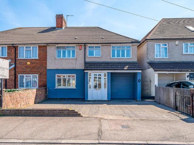 4 bedroom semi detached house for sale