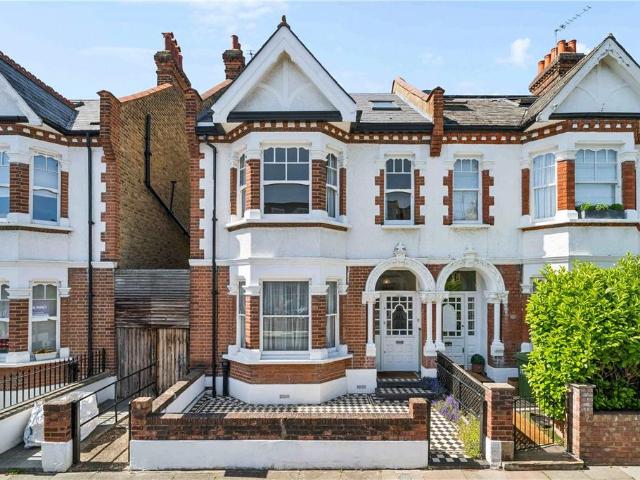 4 bedroom semi detached house for sale