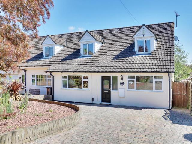 4 bedroom semi detached house for sale