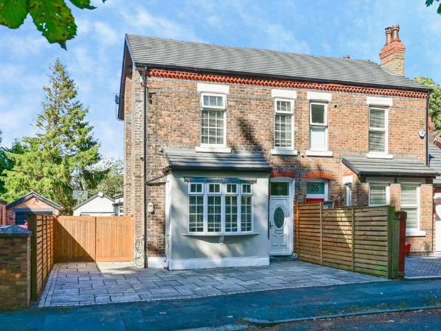 4 bedroom semi detached house for sale