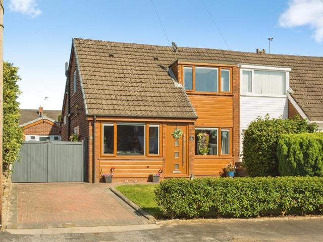 4 bedroom semi detached house for sale