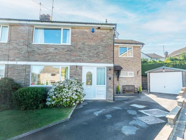 4 bedroom semi detached house for sale