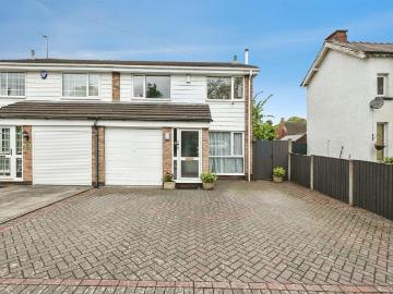 4 bedroom semi detached house for sale