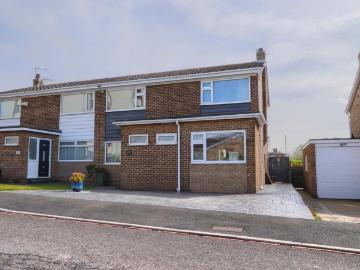 4 bedroom semi detached house for sale