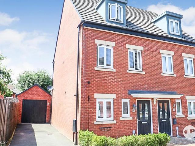 4 bedroom semi detached house for sale