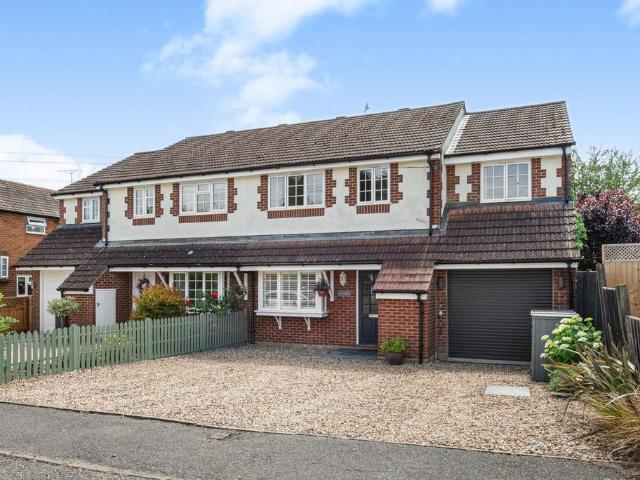 4 bedroom semi detached house for sale