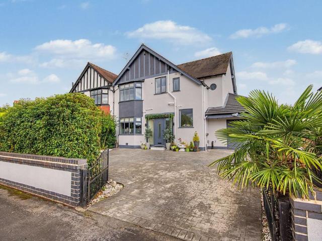 4 bedroom semi detached house for sale