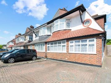 4 bedroom semi detached house for sale