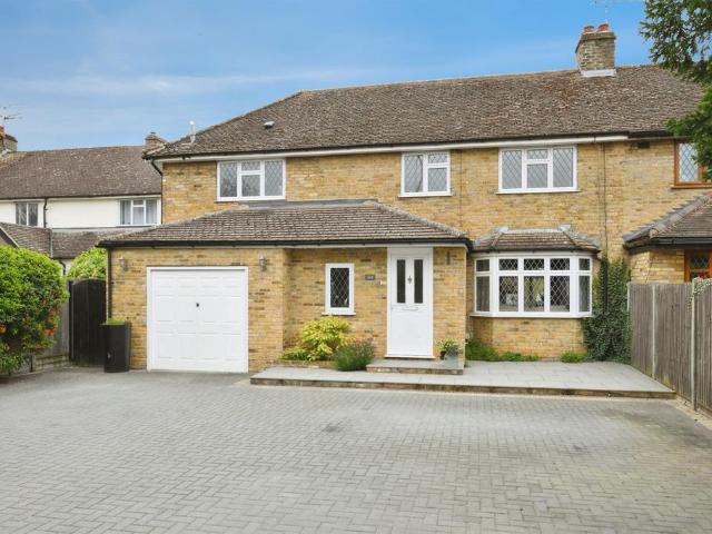 4 bedroom semi detached house for sale