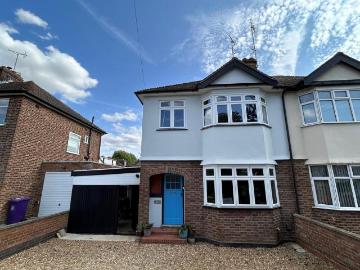 4 bedroom semi detached house for sale