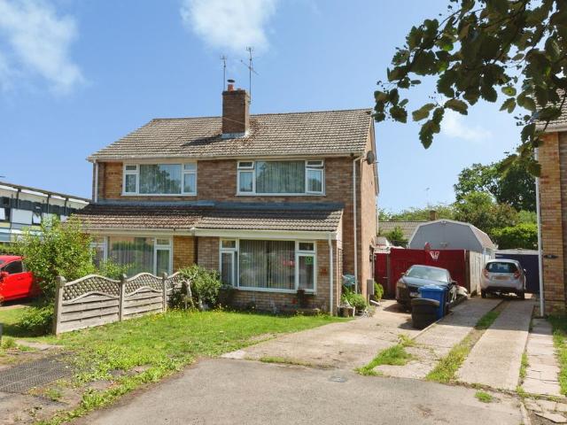 4 bedroom semi detached house for sale