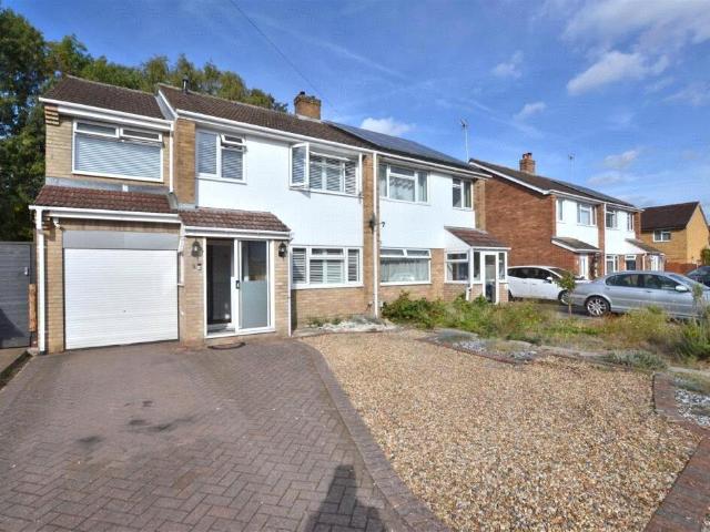 4 bedroom semi detached house for sale