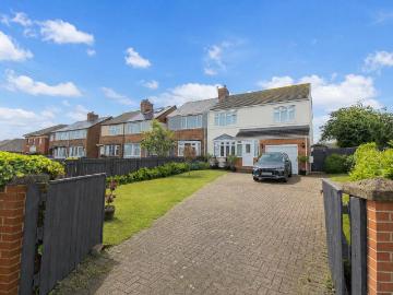 4 bedroom semi detached house for sale