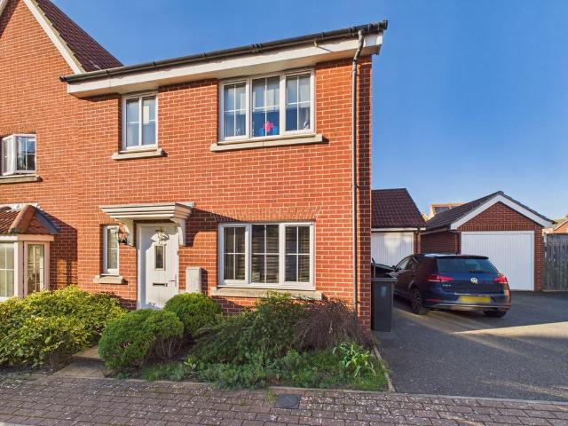 4 bedroom semi detached house for sale