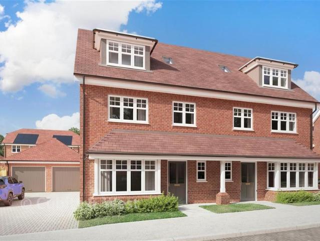 4 bedroom semi detached house for sale