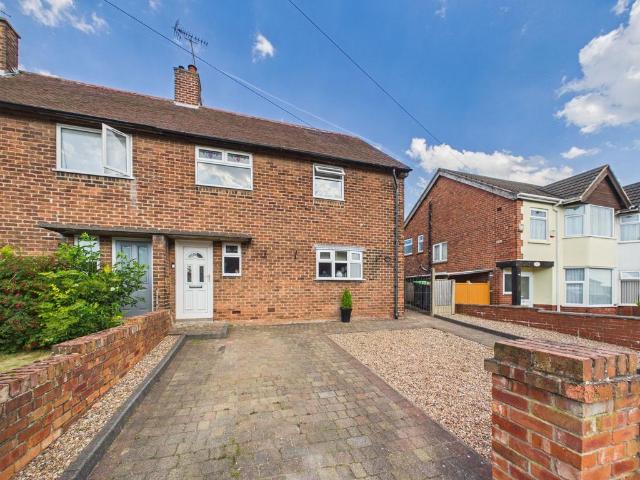 4 bedroom semi detached house for sale