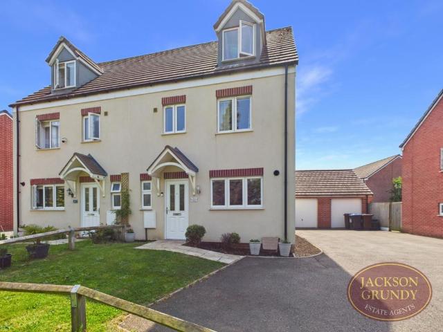 4 bedroom semi detached house for sale