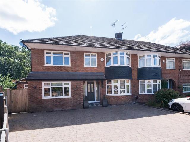 4 bedroom semi detached house for sale