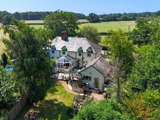 4 bedroom semi detached house for sale