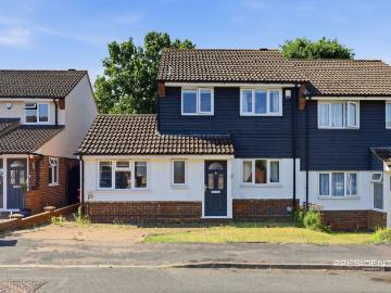 4 bedroom semi detached house for sale