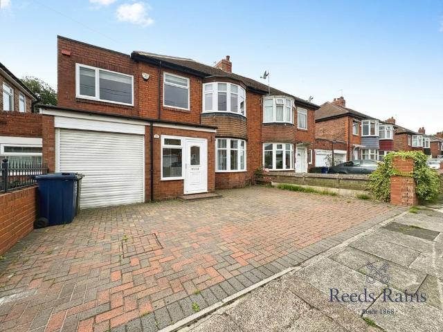 4 bedroom semi detached house for sale