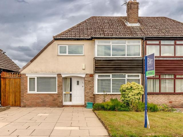 4 bedroom semi detached house for sale