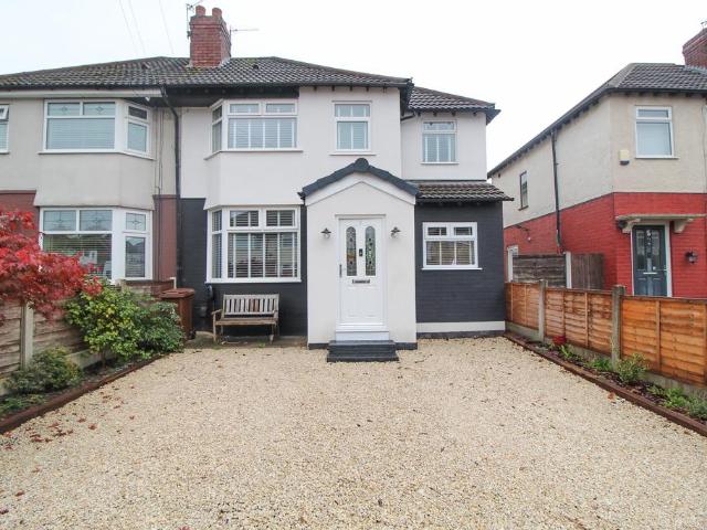 4 bedroom semi detached house for sale