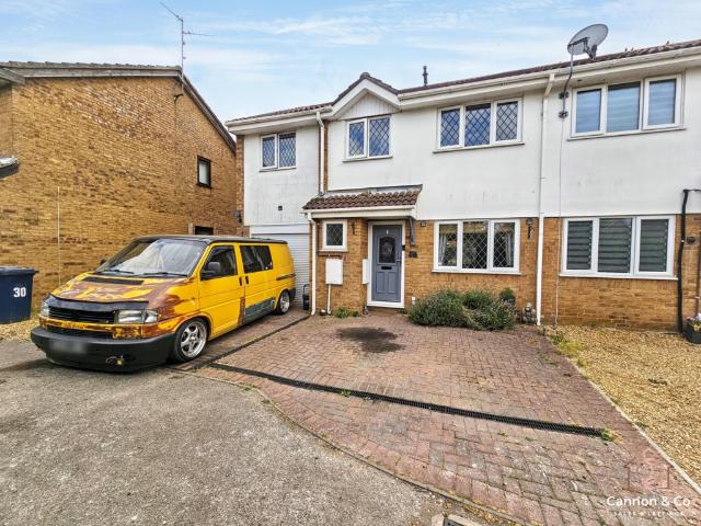 4 bedroom semi detached house for sale