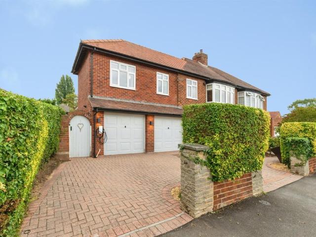 4 bedroom semi detached house for sale