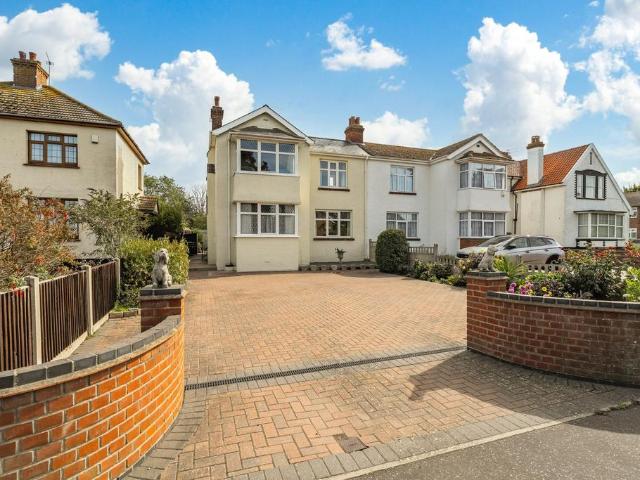 4 bedroom semi detached house for sale